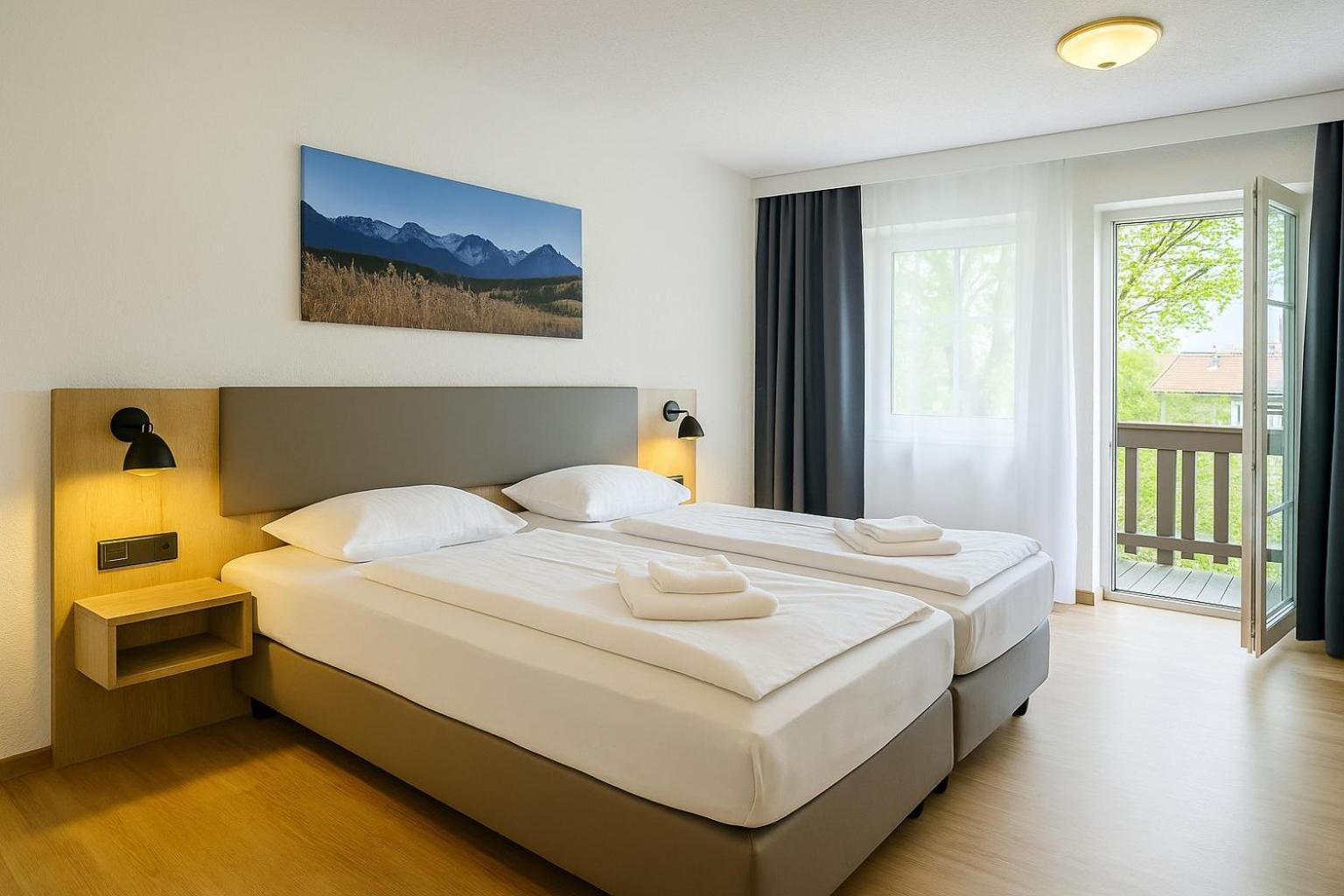 A8 Hotel Im Darchinger Hof Bed & Breakfast - Zwischen Holzkirchen Und Weyarn - Zwischen Muenchen Salzburg Und Innsbruck - Kurz Vor Dem Irschenberg Exterior photo